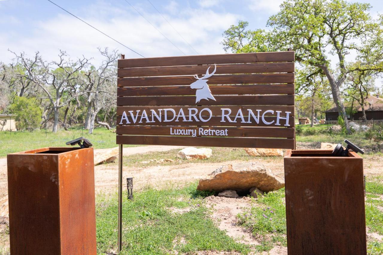 Romantic Tiny Luxury Retreat W Heated Pool, Sauna N Outdoor Shower In Wimberley 10 Acres Bagian luar foto